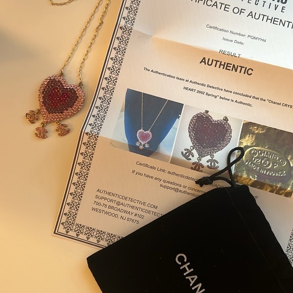 Chanel Pink Heart Pendant Necklace - Picture 9 of 9